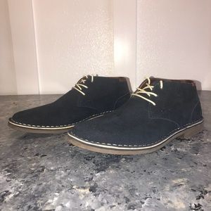 Kenneth Cole Suede Chukka Boots
